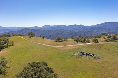 /international/us/24-vasquez-trl-carmel-ca-110107077435/
