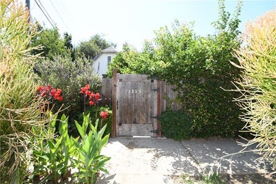 /international/us/1353-s-redondo-los-angeles-ca-110108617189/?lang=zh-tw