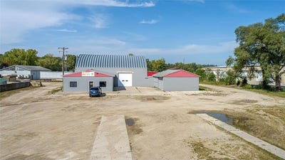 /international/us/2108-8th-avenue-nw-faribault-mn-110102197372/