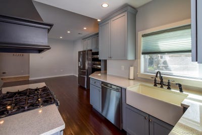 /international/us/16-clark-place-mahopac-ny-110108338463/
