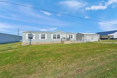 /international/us/4893-shay-road-kingston-ok-110098630319/