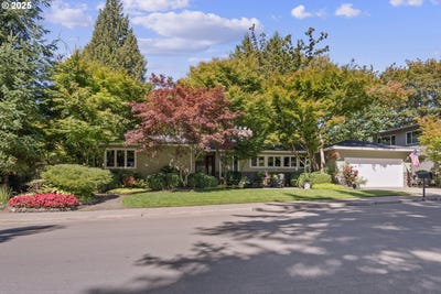 /international/us/1847-woodland-ter-lakeoswego-or-110107717531/