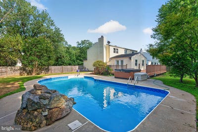 /international/us/17316-amity-drive-gaithersburg-md-110110009631/