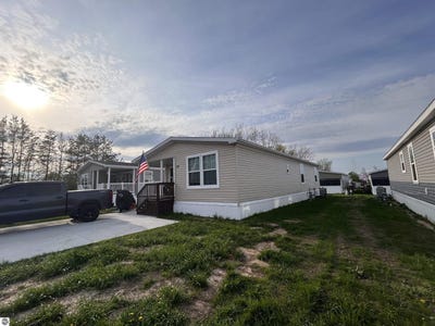 /international/us/1145-barnswood-court-mt-pleasant-mi-110099305896/