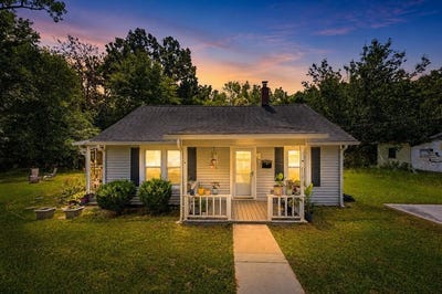 /international/us/410-perry-st-abbeville-sc-110119793834/