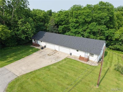 /international/us/1747-1749-bay-avenue-hannibal-mo-110100214287/