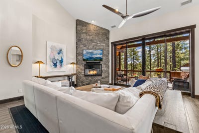 /international/us/2641-s-bluebird-court-flagstaff-az-110107878198/