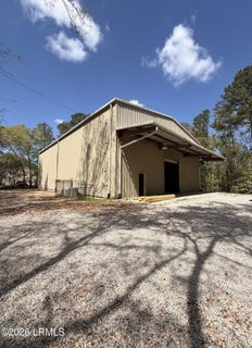 /international/us/140-bay-pines-road-beaufort-sc-110107304363/