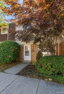/international/us/1365-laurel-valley-drive-waterford-twp-mi-110120484262/