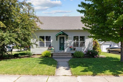 /international/us/834-w-grant-street-appleton-wi-110108531235/