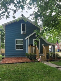 /international/us/52-w-bacon-street-hillsdale-mi-110108467059/