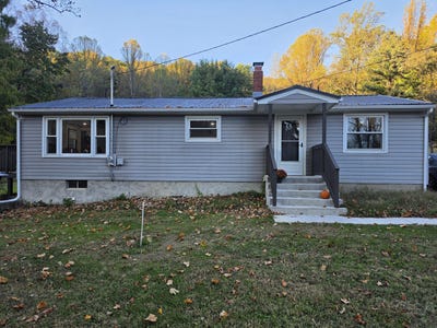 /international/us/233-masons-knob-rd-boones-mill-va-110119660487/