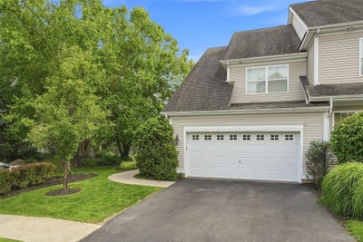 /international/us/1-high-ridge-lane-middletown-ny-110108819690/