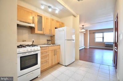/international/us/7900-old-york-road-elkins-park-pa-110105781060/