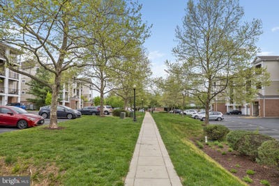 /international/us/19622-galway-bay-circle-germantown-md-110099239791/