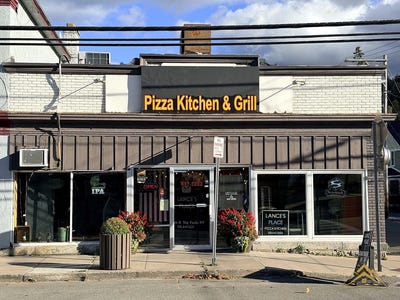 /international/us/14224-main-street-au-sable-forks-ny-110110417972/