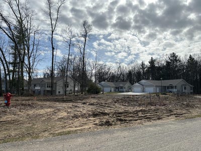 /international/us/1518-w-addison-way-muskegon-mi-110098306827/