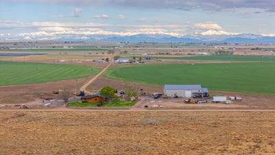 /international/us/22626-county-road-22-hudson-co-110107736204/