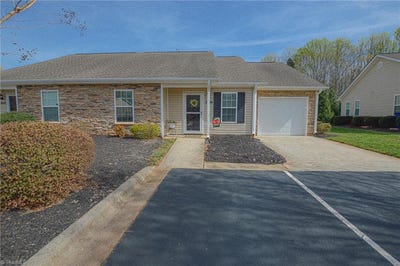 /international/us/3109-hyde-place-circle-winston-salem-nc-110106072451/