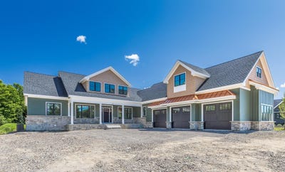 /international/us/10-shipwright-way-newington-nh-110098093174/?lang=en