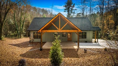 /international/us/40-cherry-street-east-ellijay-ga-110109152539/