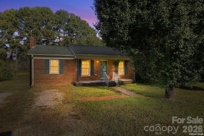 /international/us/1140-upper-palmer-road-salisbury-nc-110120759569/