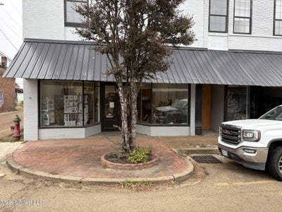/international/us/111-e-jackson-street-belzoni-ms-110104049856/