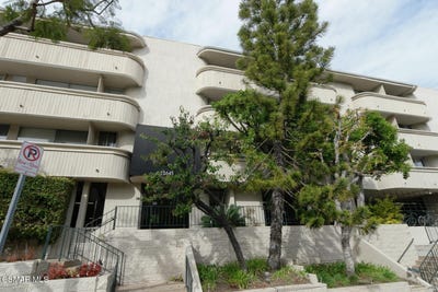 /international/us/11645-montana-avenue-los-angeles-ca-110100020834/