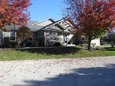 /international/us/4403-perry-ridge-lane-loves-park-il-110120924187/