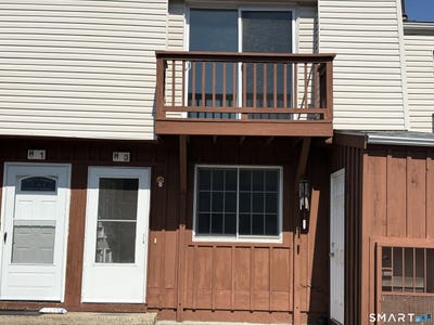 /international/us/330-short-beach-road-east-haven-ct-110108964671/