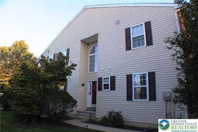 /international/us/6869-hunt-drive-lower-macungie-twp-pa-110120555492/