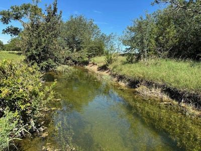/international/us/unk-county-road-330-bertram-tx-110098933890/