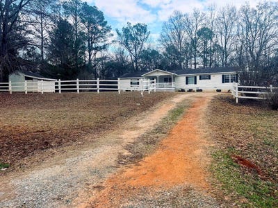 /international/us/5068-hamilton-pleasant-grove-road-pine-mountain-ga-110107341737/
