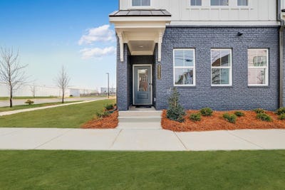 /international/us/3250-aberdeen-row-chattanooga-tn-110108846654/