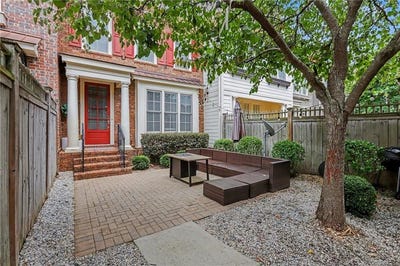 /international/us/6084-holly-park-lane-se-mableton-ga-110103890361/