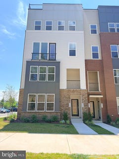 /international/us/2548-neabsco-common-place-woodbridge-va-110109038285/