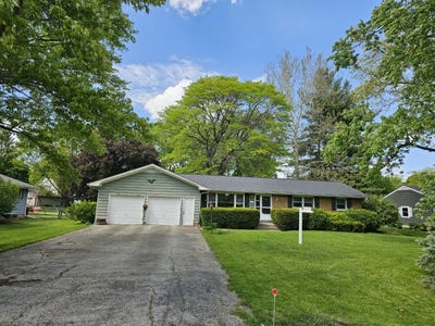 /international/us/813-considine-road-geneva-il-110108230843/