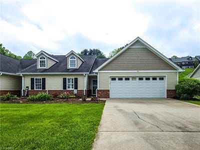 /international/us/107-plantation-place-lane-mount-airy-nc-110107615555/