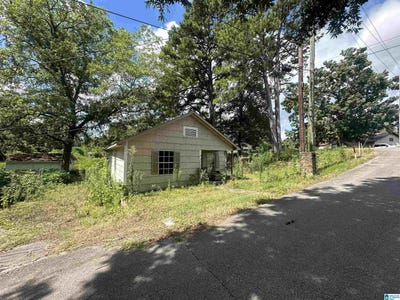 /international/us/200-montgomery-street-warrior-al-110101256176/