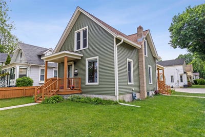 /international/us/403-e-4th-belvidere-il-110099981826/