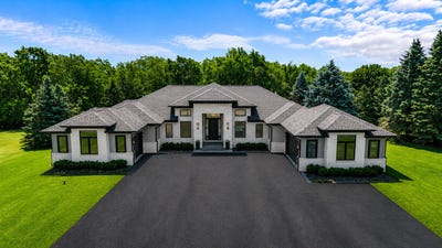 /international/us/39w195-fabyan-parkway-geneva-il-110108987145/