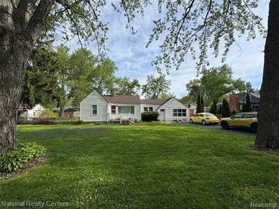 /international/us/6376-lanman-drive-waterford-twp-mi-110106179893/