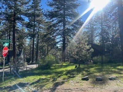 /international/us/0-twin-lakes-wrightwood-ca-110106674820/