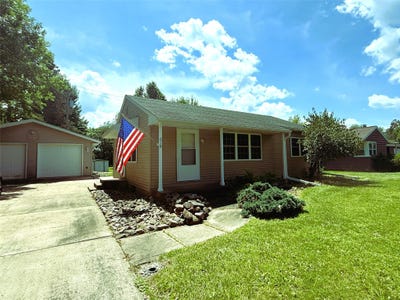 /international/us/618-park-avenue-e-ladysmith-wi-110119321022/