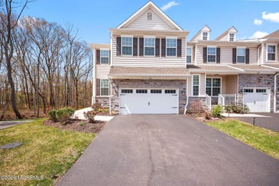 /international/us/2701-hayden-court-monroe-nj-110107392849/