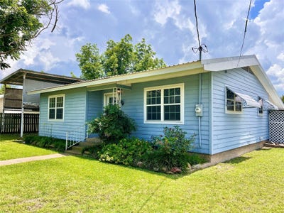 /international/us/802-e-white-street-hamilton-tx-110108545144/
