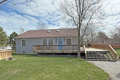 /international/us/205-lower-cliff-drive-kelleys-island-oh-110098680704/