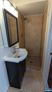 /international/us/95-stefanic-avenue-elmwood-park-nj-110105802787/