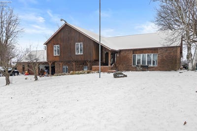 /international/us/2501-state-route-61-willard-oh-110104518881/