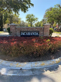 /international/us/21-jacaranda-drive-plantation-fl-110107796150/